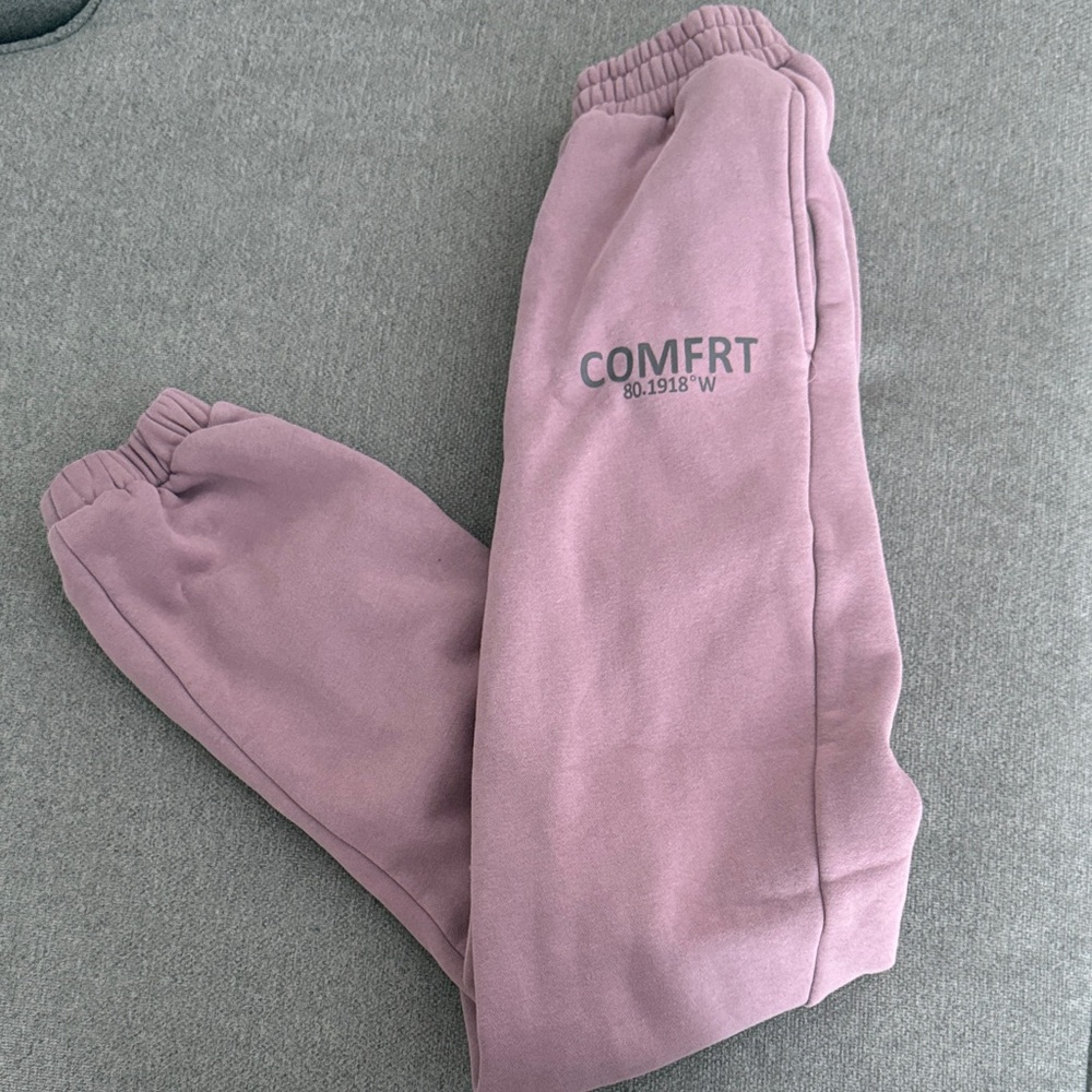 Comfrt Women's Mauve Joggers
